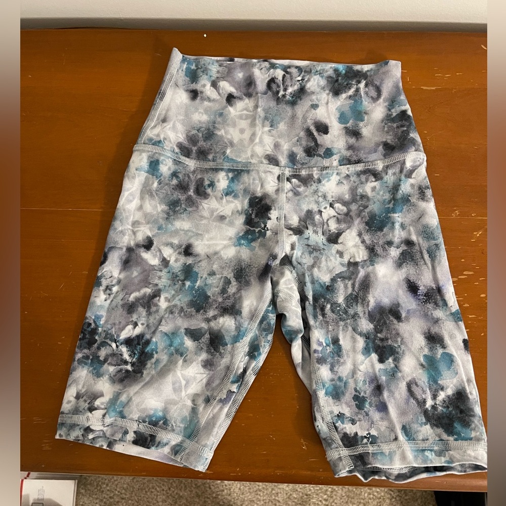 Lululemon Align 8 inch Shorts